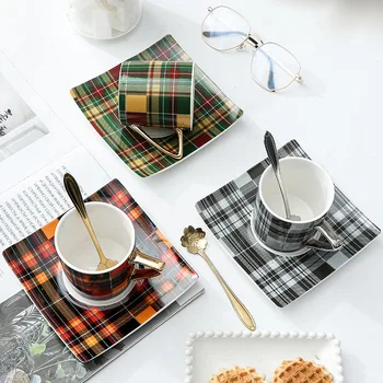 Европейският стил на дома керамични квадратна глазурованная кафеена чаша ястие офис бизнес с ястие кафеена чаша на цвете чаена чаша млечна чаша