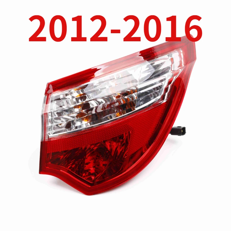 За 2012 2013 2014 2015 2016 2017 Changan CS35 задна светлина в събирането на фенер на задна скорост Завъртане на крушка Стоп-сигнал Разход задна светлина