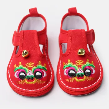 Китайската Традиционна Обувки с Бродерия Тигри за Малки Момчета за Рожден Ден, Памучен Обувки за Малки Момичета, Детски Ежедневни Обувки, Детски Летни Обувки