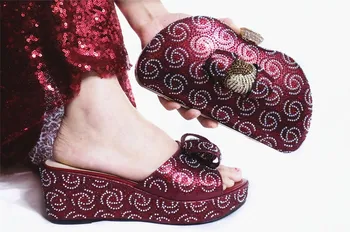Красиви вино от дамски обувки на платформа с декорация във формата на кристално цвете, модела обувки в африканския стил, в комплект с чанта GL1912-5, ток 7 cm