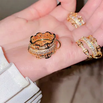 Модерни и блестящи дизайнерски пръстен с прости на веригата за мъже и жени, пръстен за пара, пръстен върху показалеца си